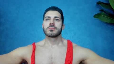 Snapshot of muscularmaster chatting on February 27, 2026, 10:43 pm muscularmaster onlyfans online show from February 27, 2026, 10:43 pm