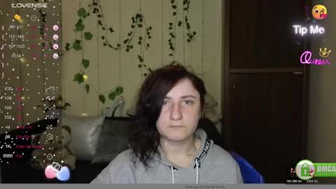 Snapshot of muse_kitty_jenia chatting on April 19, 2026, 6:10 pm Jenya online show from April 19, 2026, 6:10 pm
