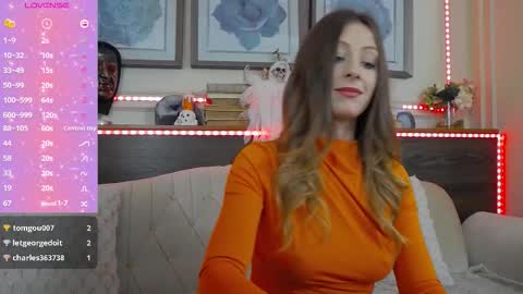 Snapshot of musedollx chatting on October 24, 2025, 8:38 pm Luna online show from October 24, 2025, 8:38 pm