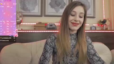 Snapshot of musedollx chatting on November 25, 2025, 7:14 pm Luna online show from November 25, 2025, 7:14 pm