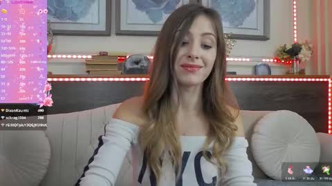 Snapshot of musedollx chatting on November 26, 2025, 10:44 pm Luna online show from November 26, 2025, 10:44 pm