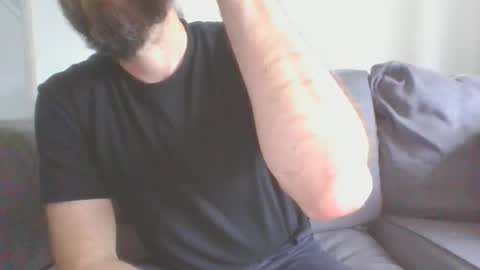 Snapshot of mushman87 chatting on October 17, 2025, 10:40 am Mushman online show from October 17, 2025, 10:40 am