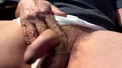 Snapshot of mutualjerk chatting on December 11, 2024, 3:26 pm bighead mature oldcock love hairy pussy C2C married..hairy women more than welcome. Tips not required but appreciated online show from December 11, 2024, 3:26 pm