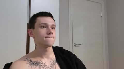 Snapshot of mvpzxc chatting on October 24, 2025, 7:32 pm 1x1 online show from October 24, 2025, 7:32 pm