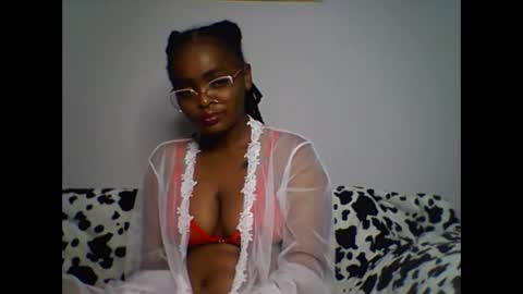 Snapshot of mwana69 chatting on January 7, 2026, 7:05 pm mwana69 online show from January 7, 2026, 7:05 pm