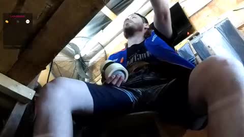 Maty online show from October 12, 2025, 4:17 pm