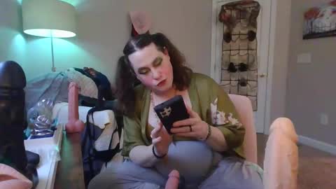Snapshot of mxsissycharlotte chatting on December 10, 2024, 7:54 pm Mx Charlotte online show from December 10, 2024, 7:54 pm