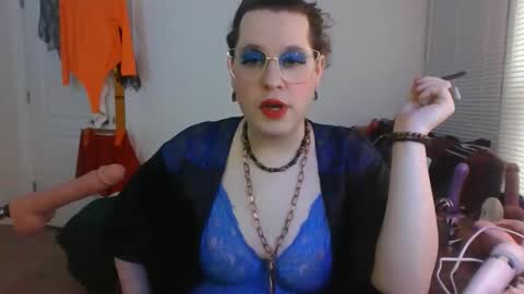 Snapshot of mxsissycharlotte chatting on December 15, 2025, 8:13 pm Mx Charlotte online show from December 15, 2025, 8:13 pm