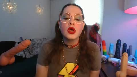 Snapshot of mxsissycharlotte chatting on April 2, 2026, 5:10 pm Mx Charlotte online show from April 2, 2026, 5:10 pm