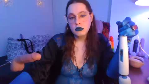 Snapshot of mxsissycharlotte chatting on April 13, 2026, 1:00 am Mx Charlotte online show from April 13, 2026, 1:00 am