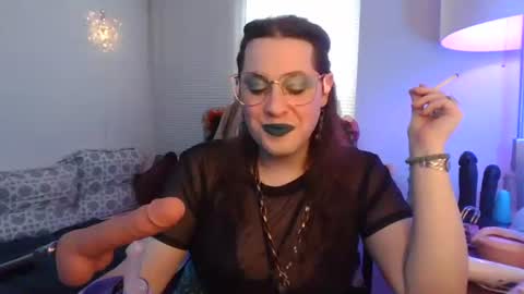 Snapshot of mxsissycharlotte chatting on April 24, 2026, 5:15 pm Mx Charlotte online show from April 24, 2026, 5:15 pm
