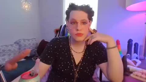 Snapshot of mxsissycharlotte chatting on April 29, 2026, 4:44 pm Mx Charlotte online show from April 29, 2026, 4:44 pm