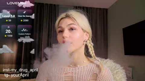 April online show from October 19, 2025, 3:07 am