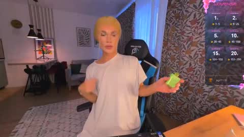 Sandra Muse online show from October 3, 2025, 12:46 pm