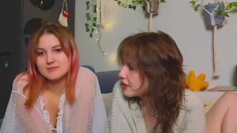 Snapshot of my_parisss chatting on December 27, 2024, 6:53 pm  PARIS   online show from December 27, 2024, 6:53 pm