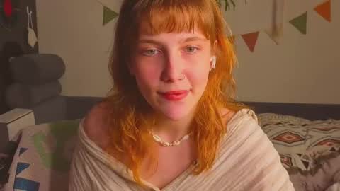 Snapshot of my_parisss chatting on September 17, 2025, 8:43 pm  PARIS   online show from September 17, 2025, 8:43 pm