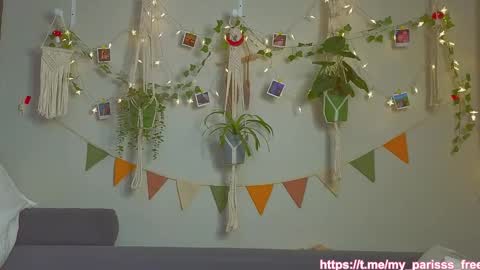 Snapshot of my_parisss chatting on October 31, 2025, 4:57 am PARIS online show from October 31, 2025, 4:57 am