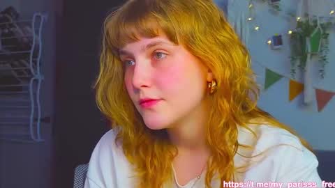 Snapshot of my_parisss chatting on December 2, 2025, 1:28 pm PARIS online show from December 2, 2025, 1:28 pm