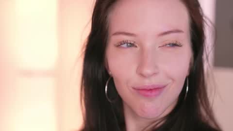 Snapshot of my_stella_ chatting on November 11, 2025, 5:35 pm STELLA online show from November 11, 2025, 5:35 pm