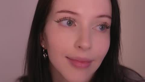 Snapshot of my_stella_ chatting on December 4, 2025, 5:21 pm STELLA online show from December 4, 2025, 5:21 pm