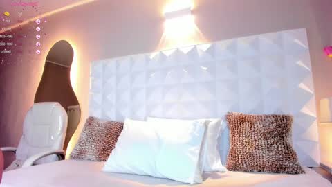 Snapshot of mya_evans chatting on February 7, 2025, 11:34 am Mariana Evans online show from February 7, 2025, 11:34 am