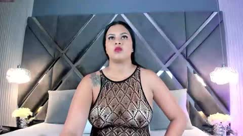 Snapshot of mya_evans chatting on October 18, 2025, 11:33 am Mariana Evans online show from October 18, 2025, 11:33 am