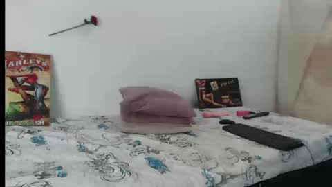 Snapshot of myaduarte1992 chatting on September 19, 2025, 1:45 pm Mya latina online show from September 19, 2025, 1:45 pm