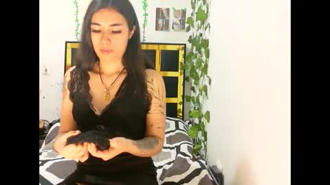 miagosling  NTMU  Dont forget follow me  online show from September 15, 2025, 11:16 pm