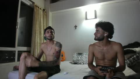 Snapshot of mybmx chatting on September 23, 2025, 4:04 am JUAN TORRES CREATURE online show from September 23, 2025, 4:04 am