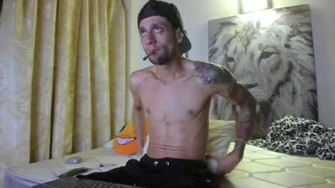 Snapshot of mybmx chatting on November 17, 2025, 4:07 am JUAN TORRES CREATURE online show from November 17, 2025, 4:07 am