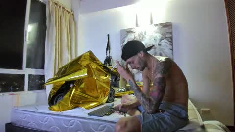 Snapshot of mybmx chatting on December 22, 2025, 4:53 am JUAN TORRES CREATURE online show from December 22, 2025, 4:53 am