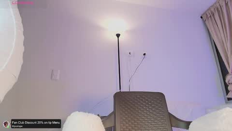 Snapshot of mycaliope chatting on February 17, 2025, 12:43 am Caliope online show from February 17, 2025, 12:43 am