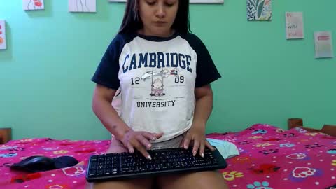 Snapshot of myguardian20angel chatting on October 27, 2025, 7:07 pm Angel Cute online show from October 27, 2025, 7:07 pm