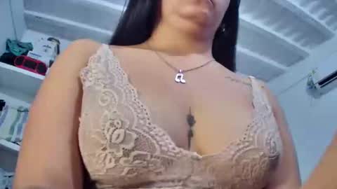 Snapshot of myhoney_hot chatting on January 14, 2025, 2:08 am myhoney_hot online show from January 14, 2025, 2:08 am