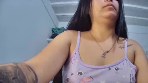 Snapshot of myhoney_hot chatting on February 17, 2025, 11:23 am myhoney_hot online show from February 17, 2025, 11:23 am