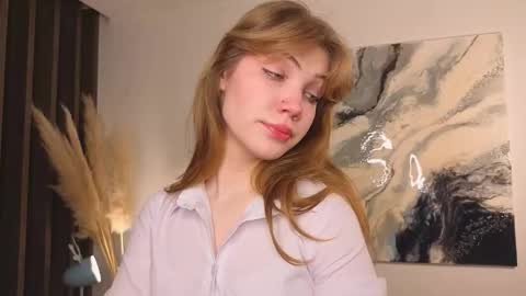 Snapshot of myismira chatting on January 10, 2026, 4:03 am Mira online show from January 10, 2026, 4:03 am