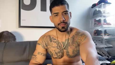 Myke esthetic online show from October 14, 2025, 5:47 pm