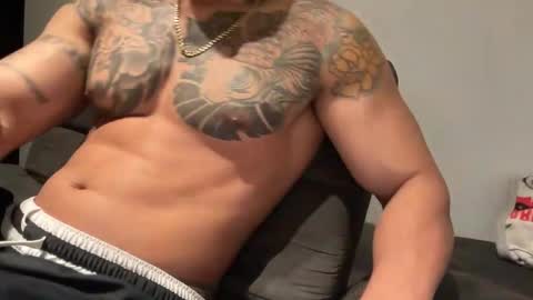 Myke esthetic online show from October 17, 2025, 11:07 pm