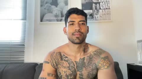 Myke esthetic online show from April 15, 2026, 1:07 pm