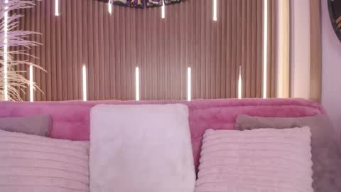 Myla  online show from October 18, 2025, 3:53 am