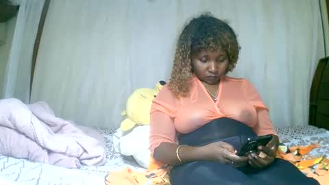 Snapshot of mylindasweet chatting on January 13, 2025, 4:41 pm linda online show from January 13, 2025, 4:41 pm