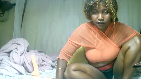 Snapshot of mylindasweet chatting on January 15, 2025, 11:21 am linda online show from January 15, 2025, 11:21 am
