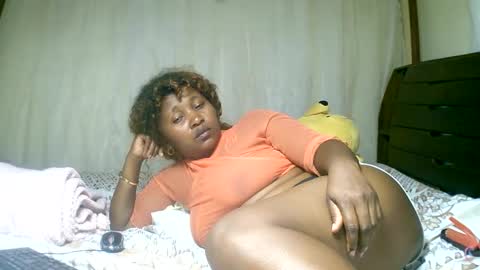 Snapshot of mylindasweet chatting on January 15, 2025, 8:26 pm linda online show from January 15, 2025, 8:26 pm