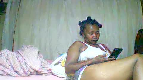 Snapshot of mylindasweet chatting on February 1, 2025, 7:13 pm linda online show from February 1, 2025, 7:13 pm