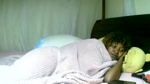 Snapshot of mylindasweet chatting on February 4, 2025, 3:33 am linda online show from February 4, 2025, 3:33 am