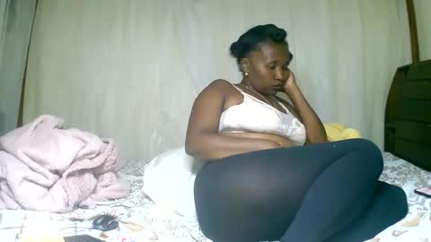 Snapshot of mylindasweet chatting on February 8, 2025, 5:50 pm linda online show from February 8, 2025, 5:50 pm