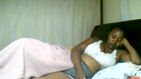 Snapshot of mylindasweet chatting on February 11, 2025, 3:40 am linda online show from February 11, 2025, 3:40 am