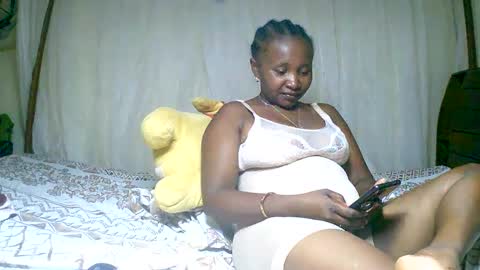 Snapshot of mylindasweet chatting on March 4, 2025, 5:03 pm linda online show from March 4, 2025, 5:03 pm