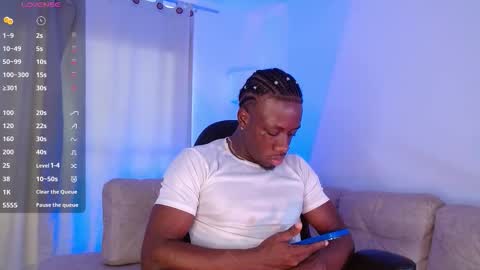 Snapshot of mylowallacee chatting on February 5, 2026, 1:16 pm Mylo Wallace online show from February 5, 2026, 1:16 pm