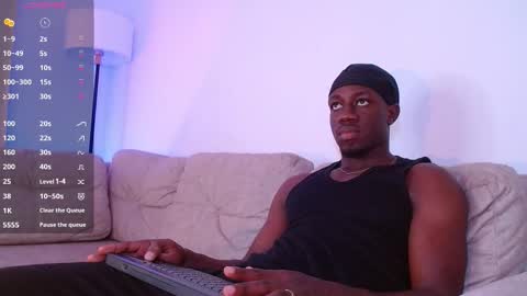 Snapshot of mylowallacee chatting on February 14, 2026, 9:00 pm Mylo Wallace online show from February 14, 2026, 9:00 pm